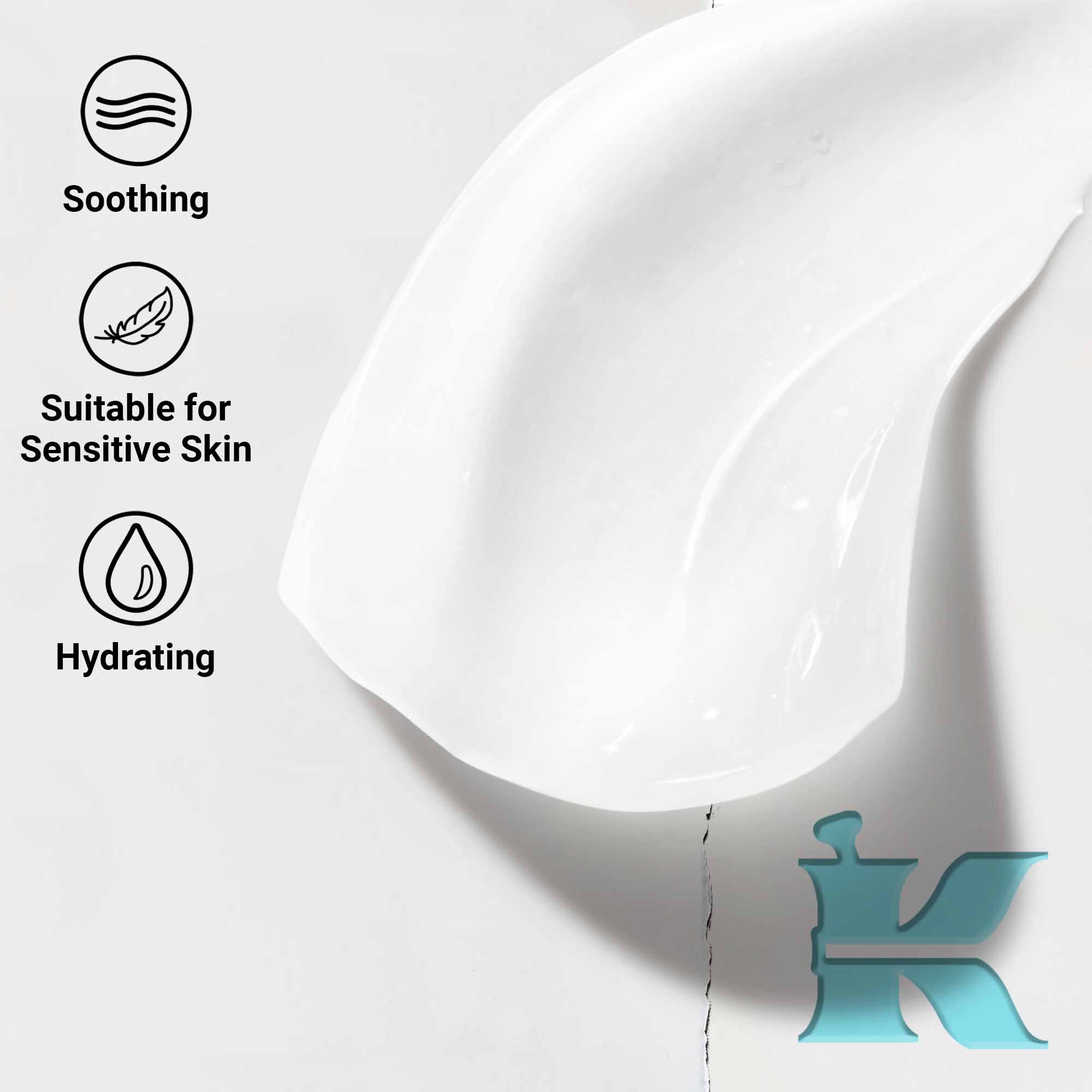 Krupni plan teksture Ultra Facial Oil-Free Gel Cream koji prikazuje umirujuće, hidratantne prednosti i pogodnost za osetljivu kožu.