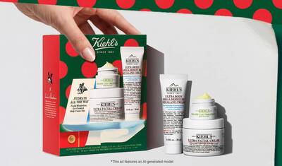 Kiehl's praznični poklon-set koji sadrži Ultra Facial Cream, Ultra Body Mega Moisture Squalane Cream i Creamy Eye Treatment with Avocado, prikazan sa cenovnom oznakom.